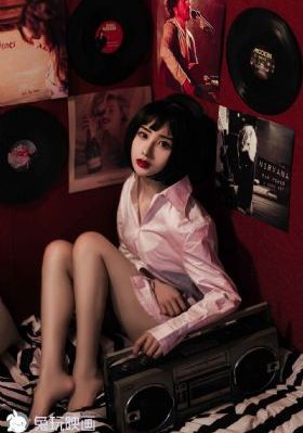 日本肉感爆乳一區二區本草久_BD英語在線播放