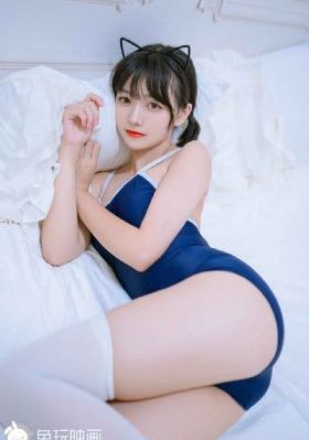 狠狠操狠狠摸_BD英語視頻大全