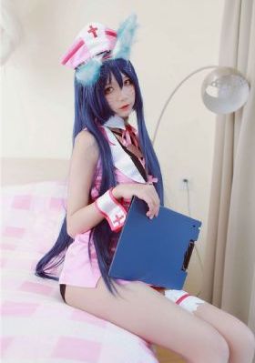 歐美辦公室無內絲襪_DVD在線視頻播放